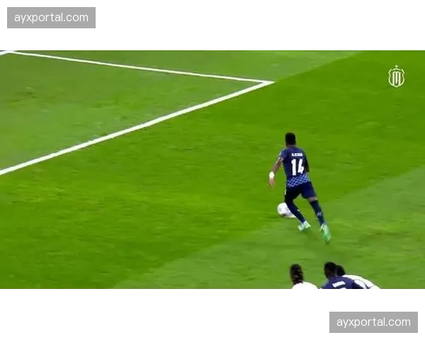 皇马门将位置成争冠隐患，卢宁场均丢2球数据引担忧